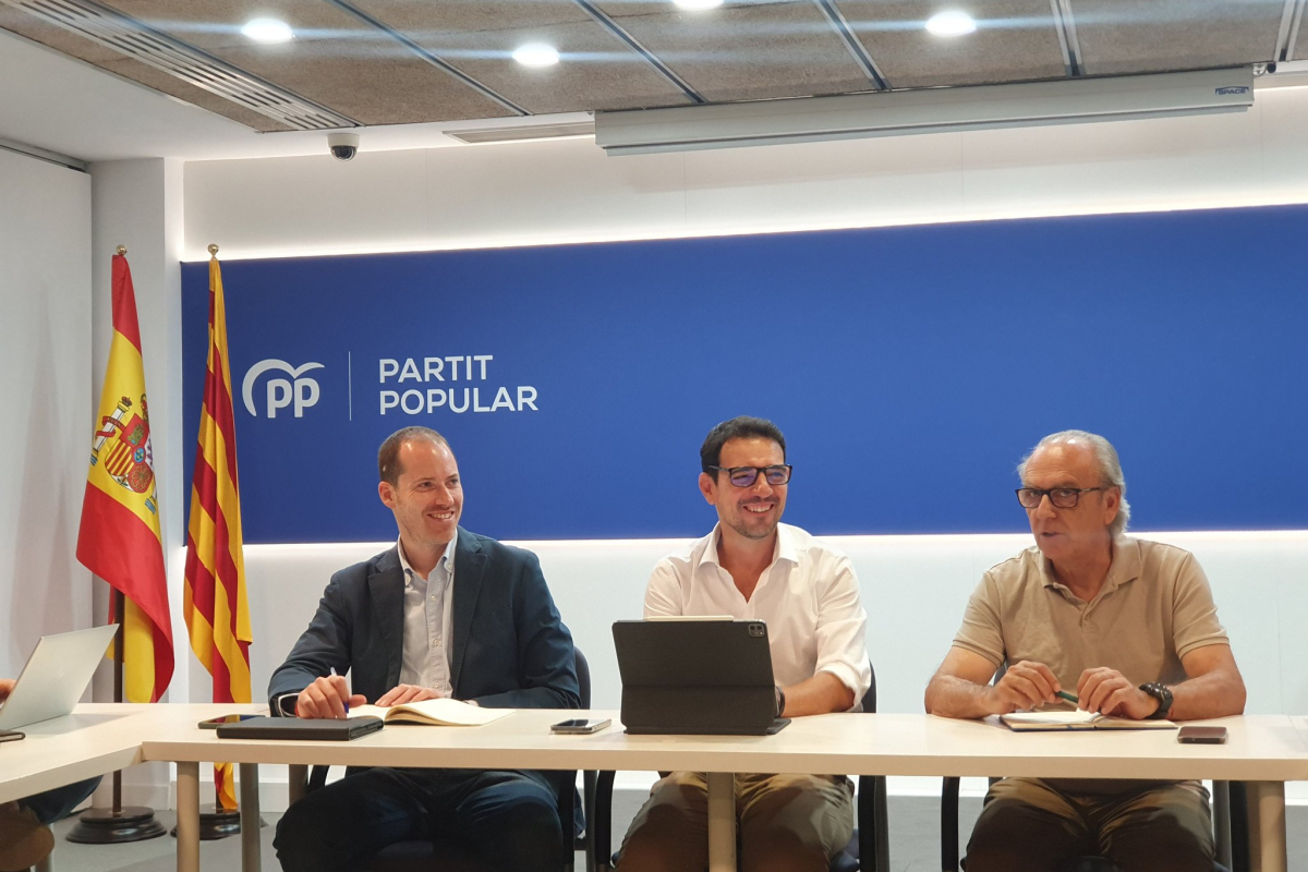 Juan Fernández, claro y rotundo: “Puigdemont es un prófugo de la justicia que tiene que rendir cuentas ante los tribunales” 